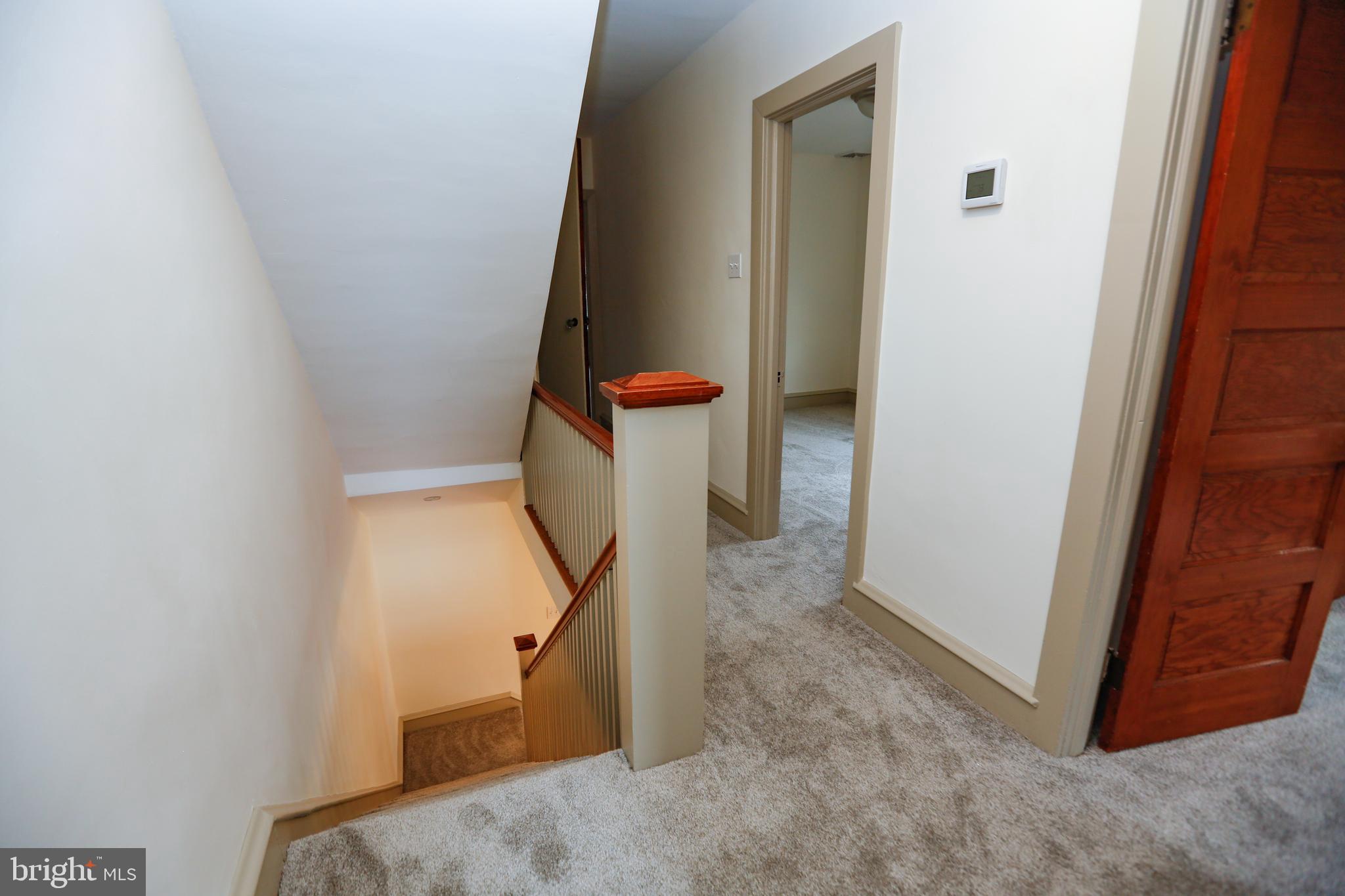 2424 East County Line Road Ardmore, PA 19003 - Photo 15 of 33 Hallway