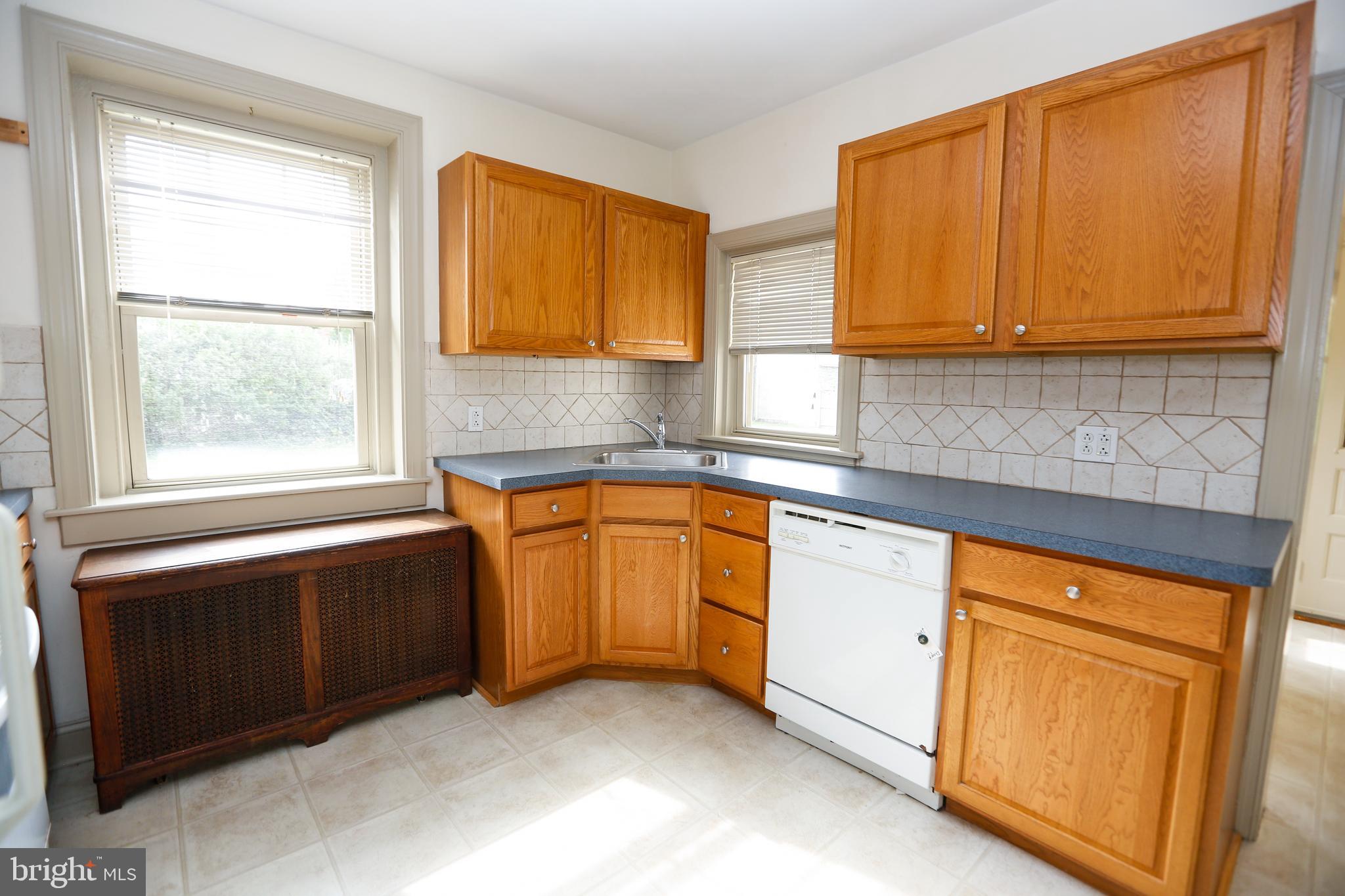 2424 East County Line Road Ardmore, PA 19003 - Photo 10 of 33 Kitchen