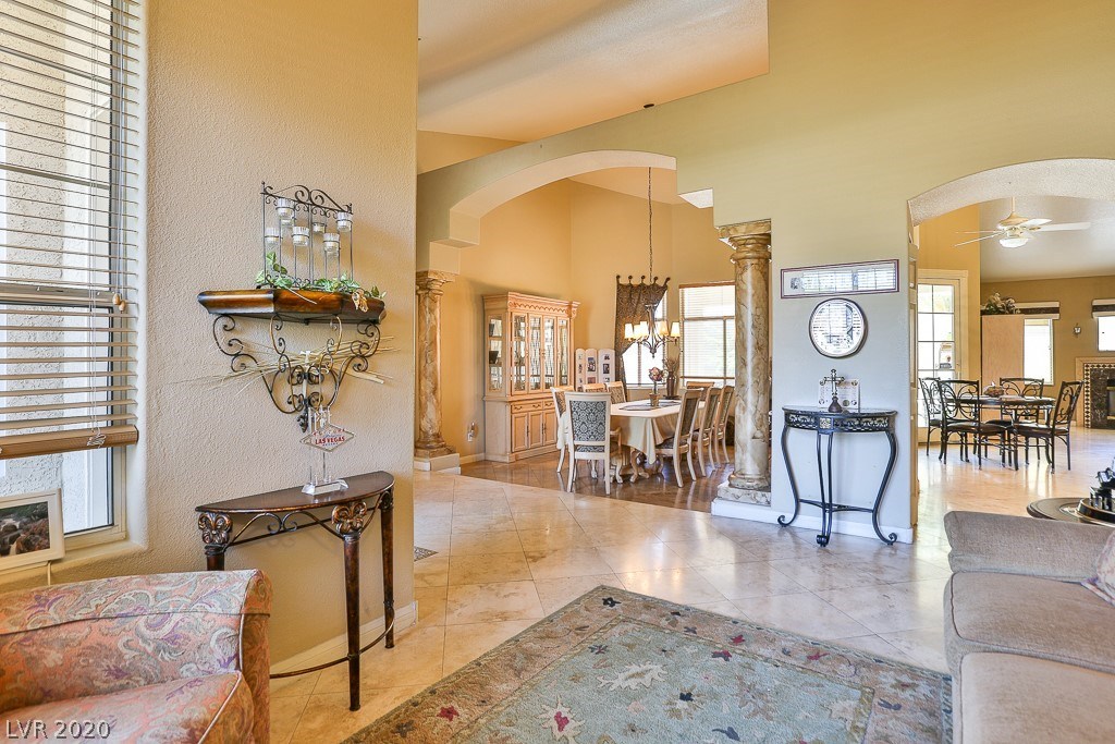 261 Chestnut Ridge Circle Henderson, NV 89012 - Photo 12 of 43 Gallery Image 12