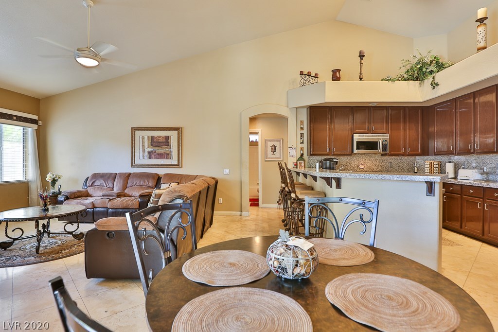 261 Chestnut Ridge Circle Henderson, NV 89012 - Photo 13 of 43 Gallery Image 13