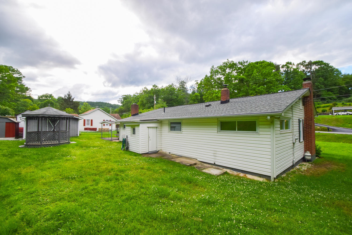 3572 Buck Mountain Road Roanoke, VA 24018 - Photo 15 of 21 3572 Buck Mountain Rd Roanoke-large-015-