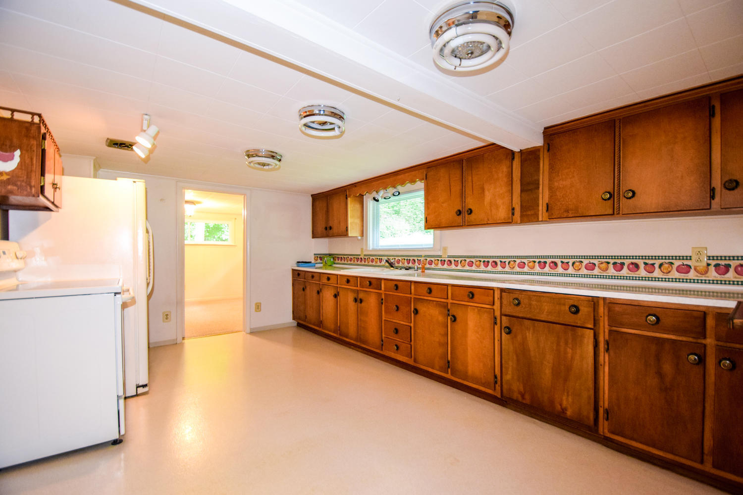 3572 Buck Mountain Road Roanoke, VA 24018 - Photo 6 of 21 3572 Buck Mountain Rd Roanoke-large-006-