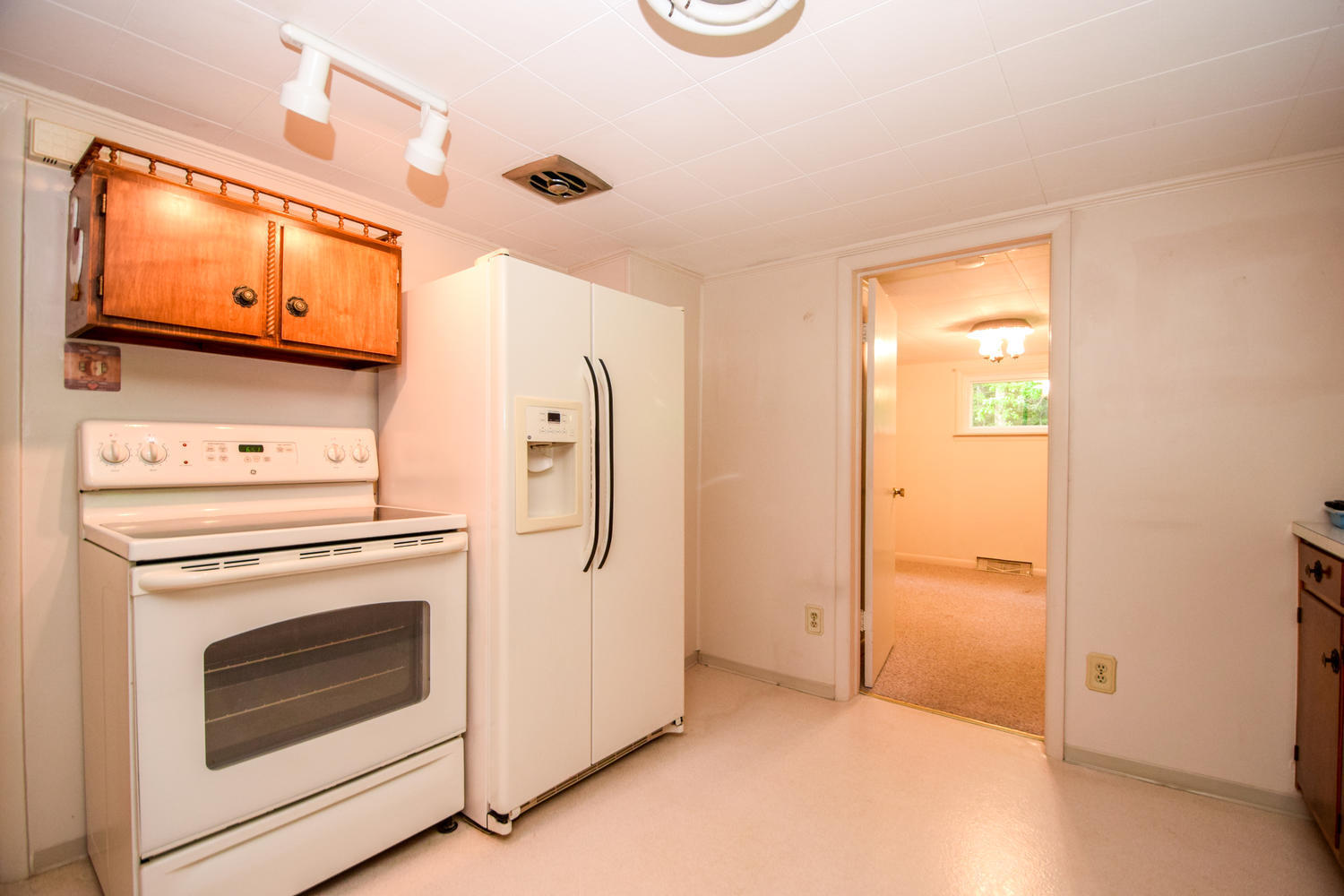 3572 Buck Mountain Road Roanoke, VA 24018 - Photo 7 of 21 3572 Buck Mountain Rd Roanoke-large-007-
