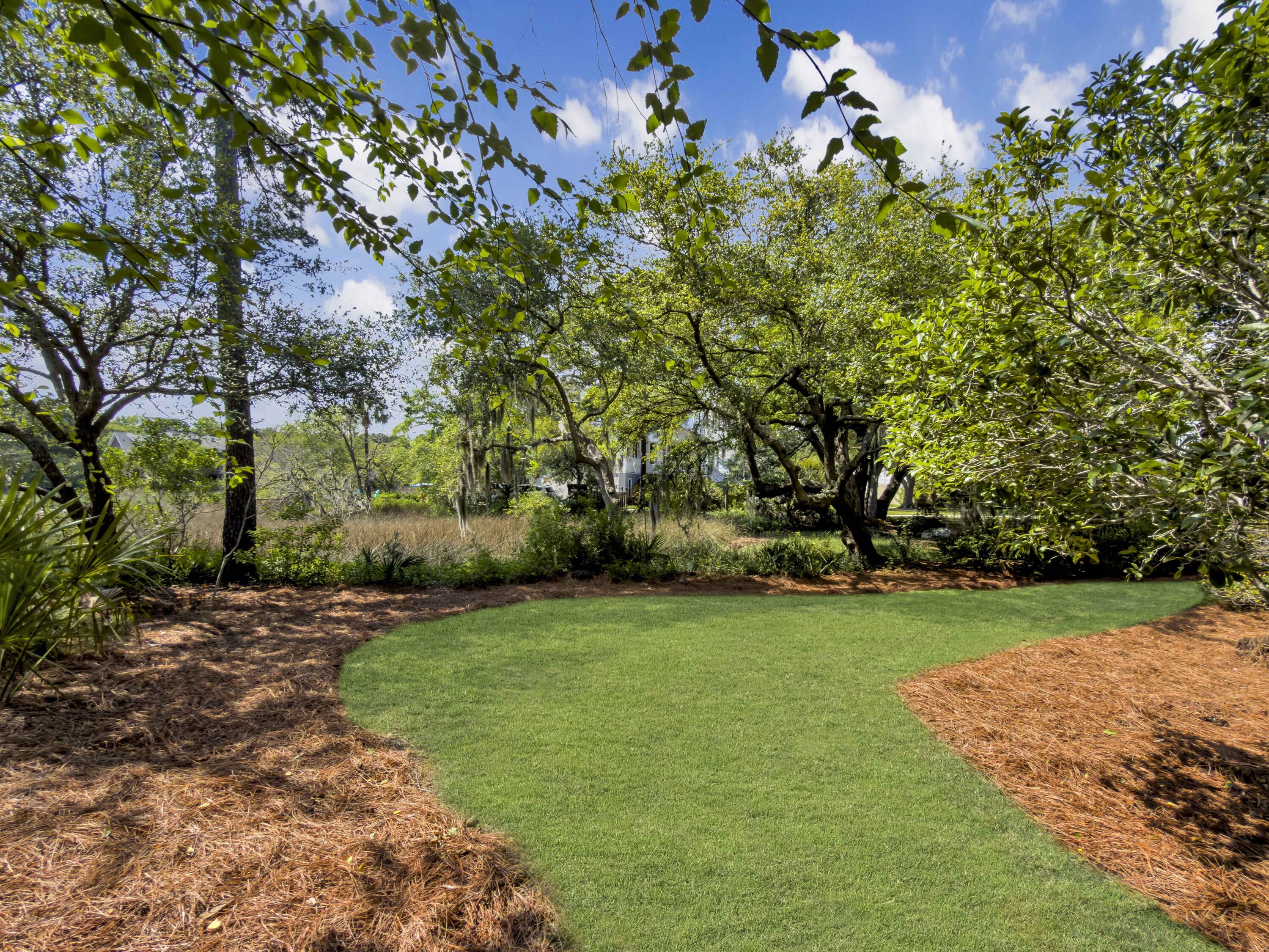 1529 Strathmore Lane Mount Pleasant, SC 29464 - Photo 2 of 29 Backyard