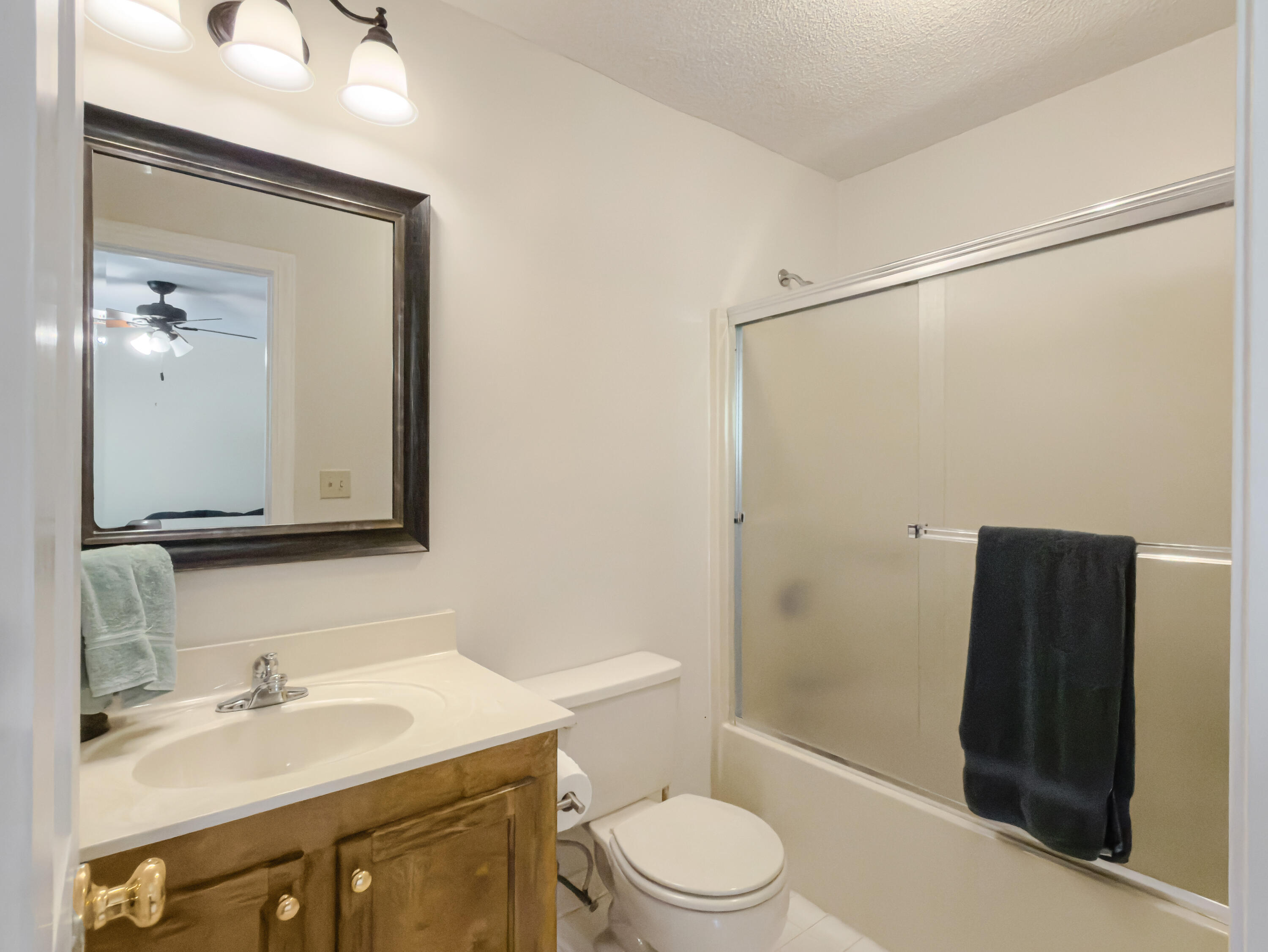 1529 Strathmore Lane Mount Pleasant, SC 29464 - Photo 25 of 29 Bedrm 3 Full Bath