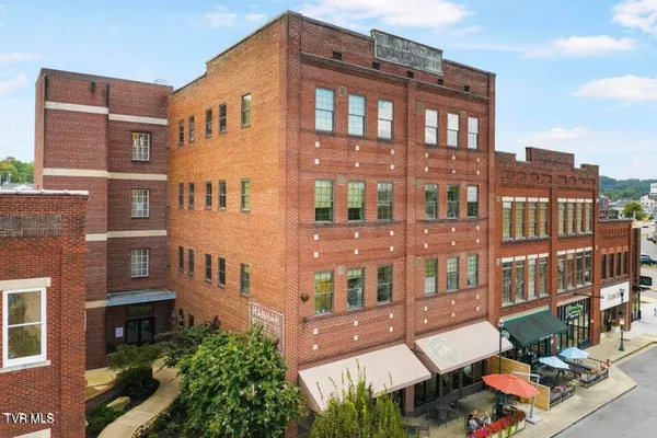 $255,000 | 116 Tipton Street, Unit 204, Johnson City, TN 37604