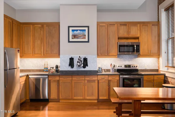 $255,000 | 116 Tipton Street, Unit 204, Johnson City, TN 37604