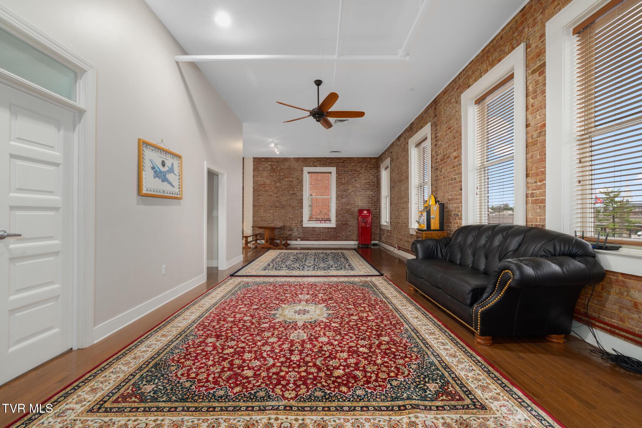 116 Tipton Street, Unit 204 Johnson City, TN 37604 - Photo 5 of 22 IMG_6017