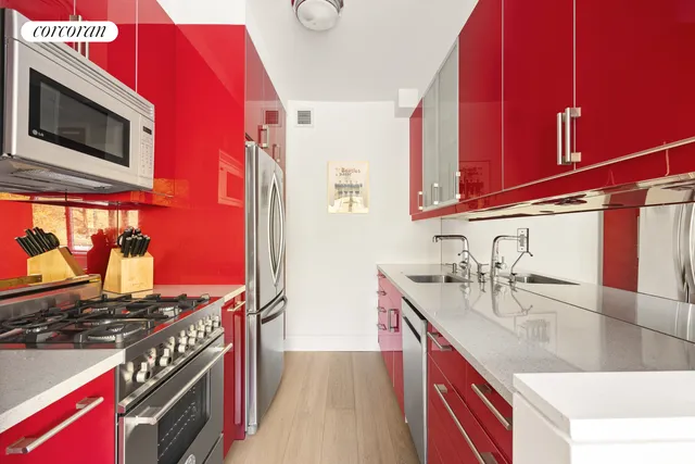 $2,995,000 | 210 Central Park South, Unit 2C | Central Park South