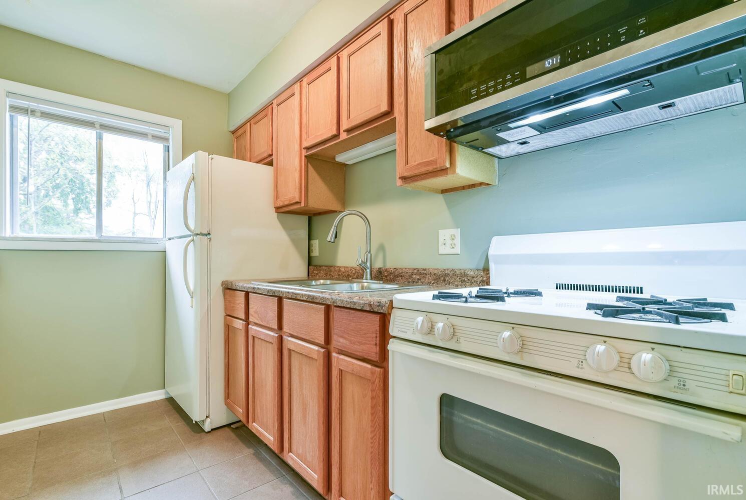 1122 North Madison Street Bloomington, IN 47404 - Photo 11 of 28