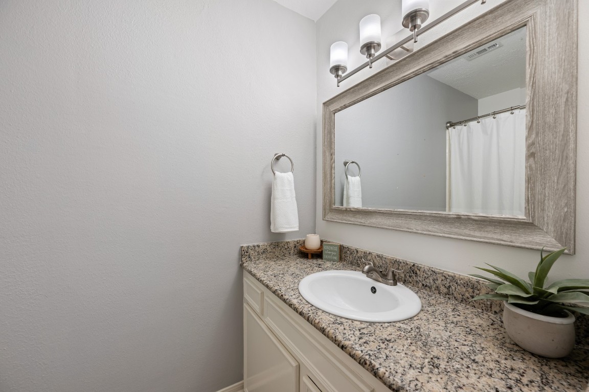 11566 South Kirkwood Road Houston, TX 77477 - Photo 20 of 29