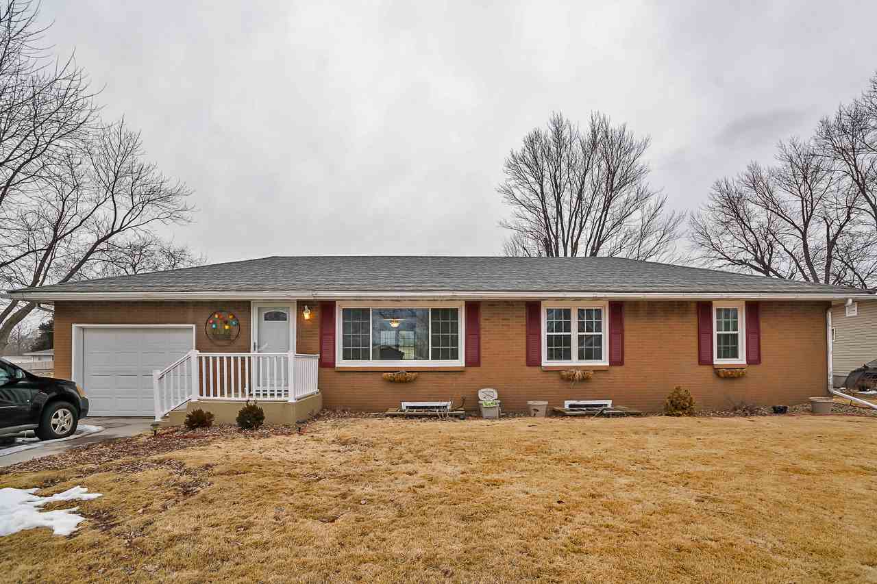7418 Myrtle Street Manito, IL 61546 - Photo 1 of 36 Gallery Image 1