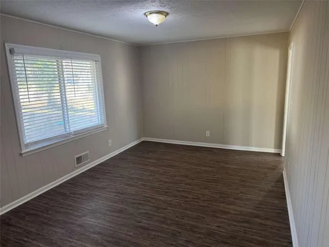 $1,695 | 437 Lockridge Lane, Lawrenceville, GA 30046