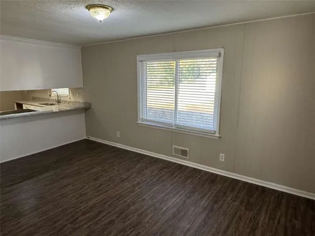 $1,695 | 437 Lockridge Lane, Lawrenceville, GA 30046