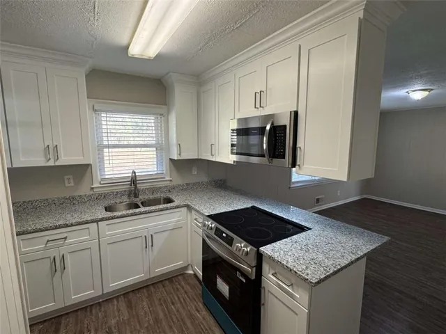 $1,695 | 437 Lockridge Lane, Lawrenceville, GA 30046