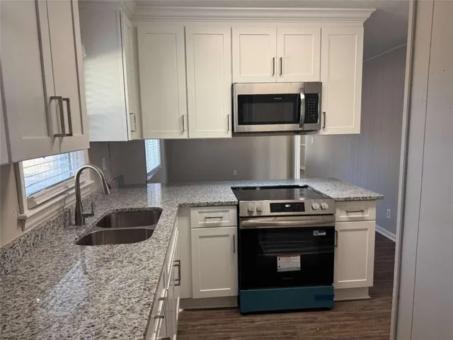 $1,695 | 437 Lockridge Lane, Lawrenceville, GA 30046