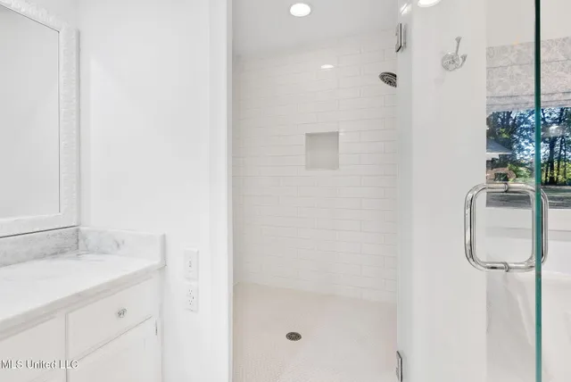 $925,000 | 791 Hickory Ridge Drive, Hernando, MS 38632