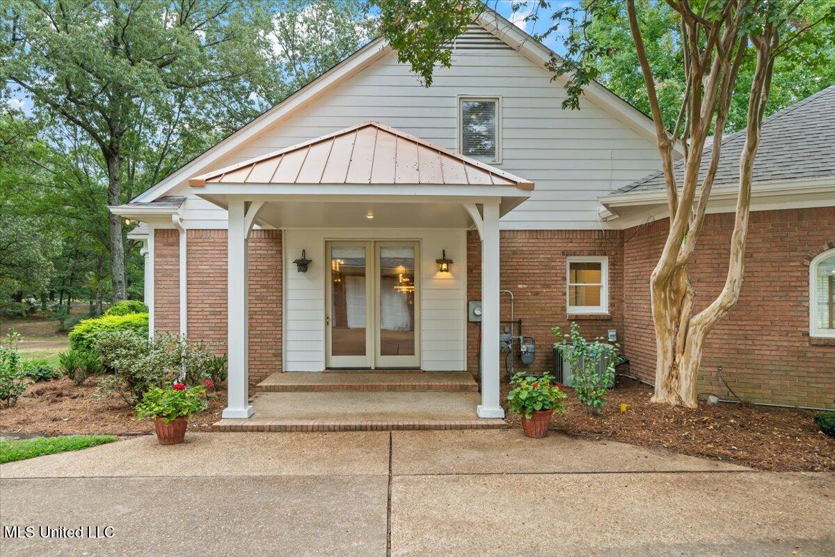 791 Hickory Ridge Drive Hernando, MS 38632 - Photo 32 of 48 Friends Entry