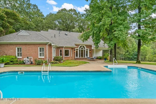 $925,000 | 791 Hickory Ridge Drive, Hernando, MS 38632