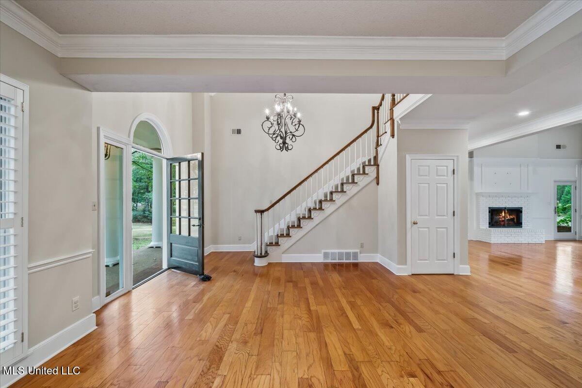 791 Hickory Ridge Drive Hernando, MS 38632 - Photo 5 of 48 Entry / Dining Room
