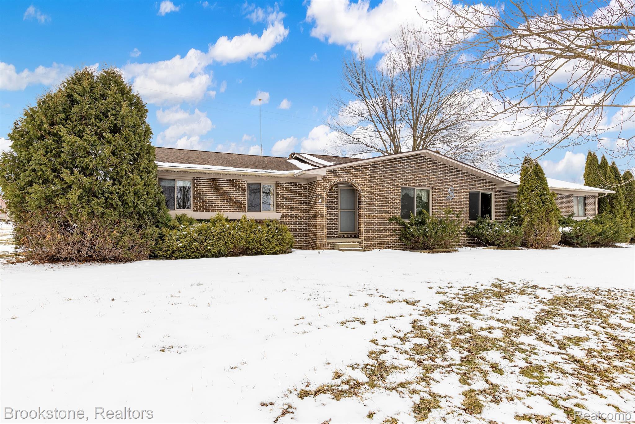 6269 West Ray Road Linden, MI 48451 - Photo 3 of 6 Gallery Image 3