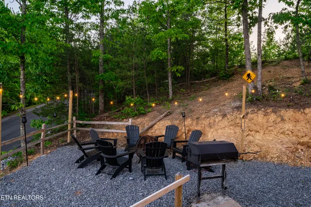 $1,089,900 | 1606 Dove Wing Way, Sevierville, TN 37862