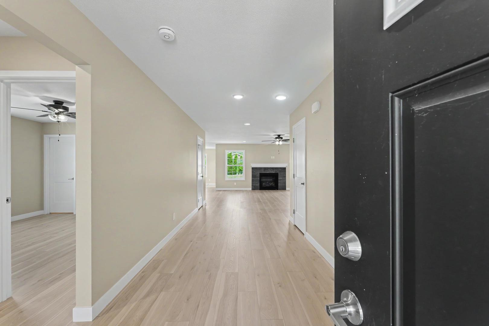 707 North Abbey Road Urbana, IL 61802 - Photo 3 of 31