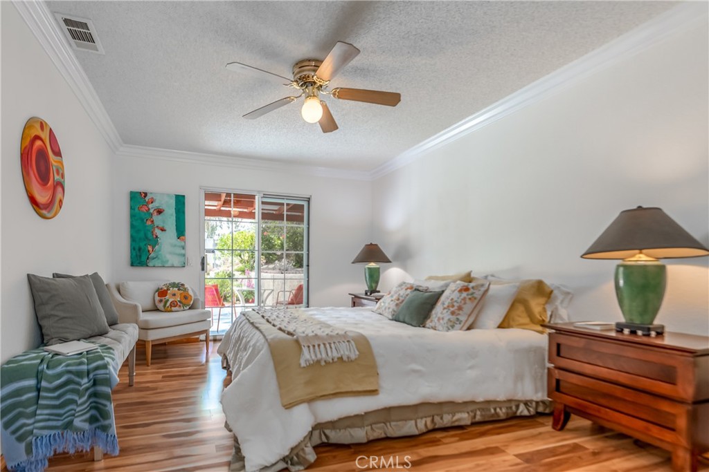 11357 Gramercy Place Riverside, CA 92505 - Photo 36 of 65 Laminate flooring & ceiling fan