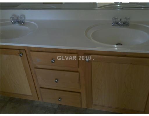 4345 Ranch Foreman Road North Las Vegas, NV 89032 - Photo 5 of 10 Master Bath/Spa.