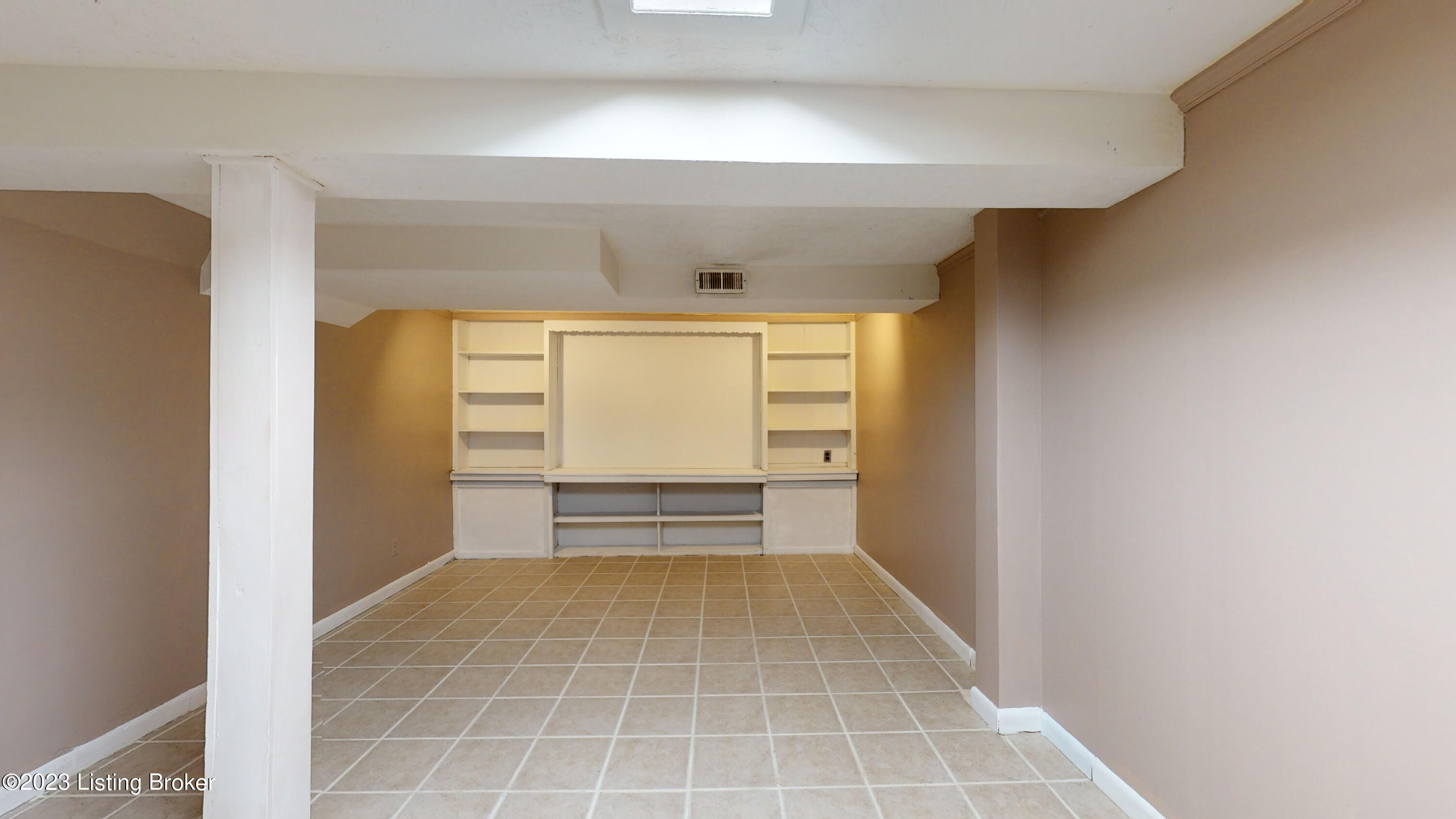 2204 Westridge Road Louisville, KY 40242 - Photo 26 of 35 2204-Westridge-05172023_095850