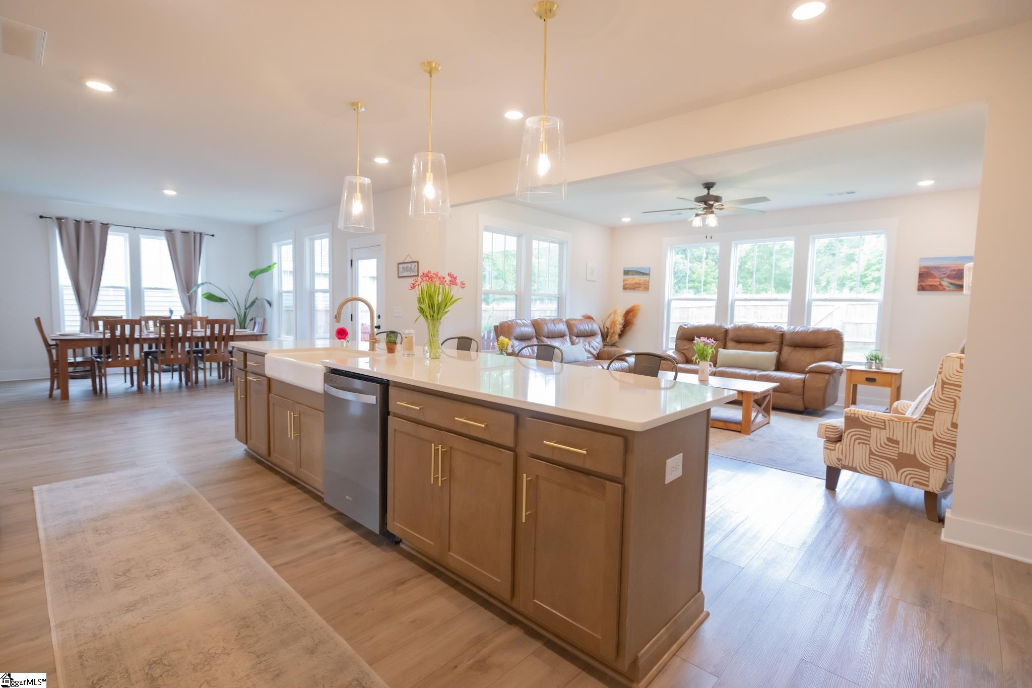 357 Fenwick Drive Woodruff, SC 29388 - Photo 3 of 31