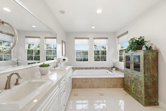 $3,195,000 | 17164 Province Court, San Diego, CA 92127