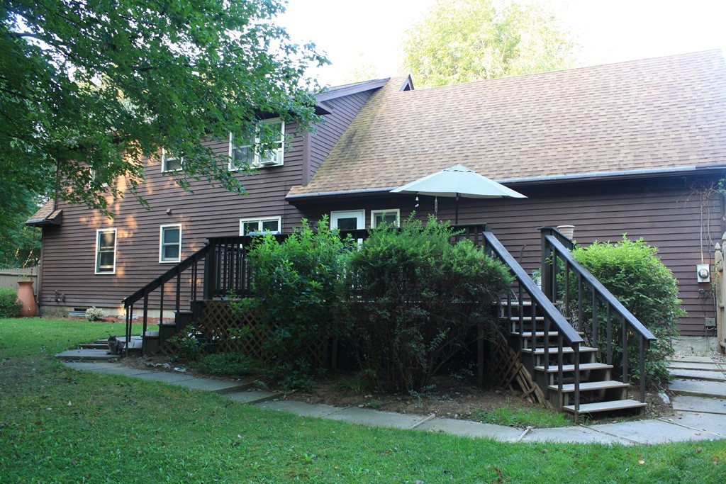 7 Michael Sears Road Belchertown, MA 01007 - Photo 3 of 30 Gallery Image 3