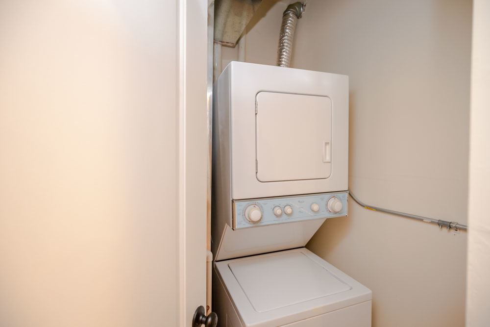 2641 West George Street, Unit 1 Chicago, IL 60618 - Photo 9 of 11 a utility room with dryer and washer