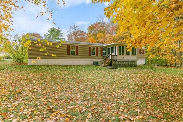 $249,999 | 38 Rosemary Street, Salem, NH 03079