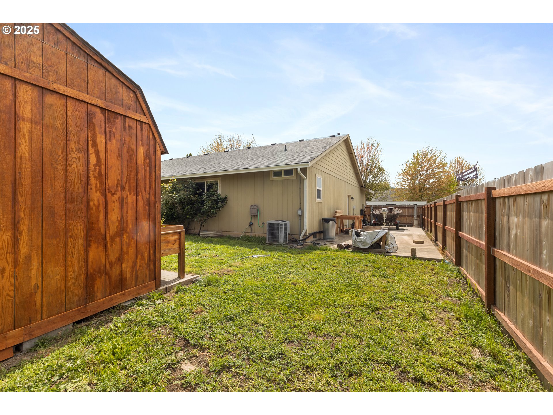 335 Gentry Loop Myrtle Creek, OR 97457 - Photo 40 of 41 a view of a house with backyard