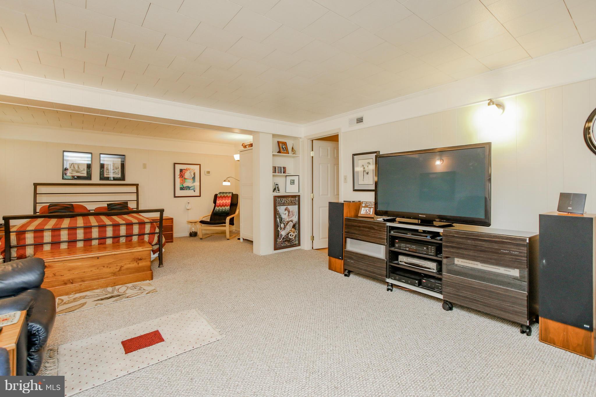 13421 Blenfield Road Phoenix, MD 21131 - Photo 23 of 30 Family Room