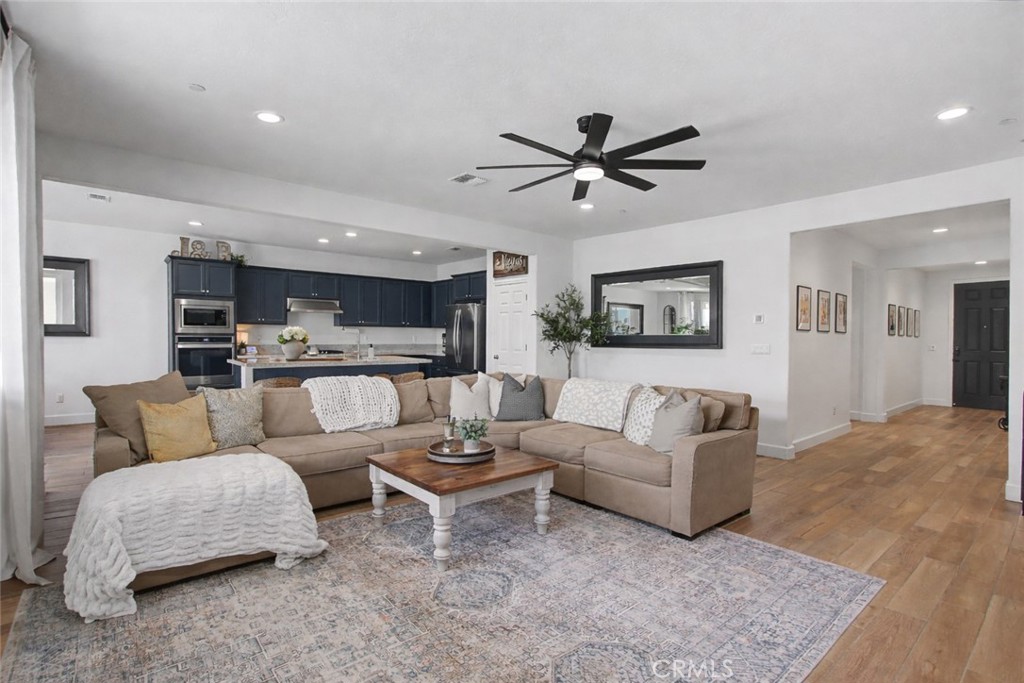 13195 Ridgewood Way Chowchilla, CA 93610 - Photo 4 of 40