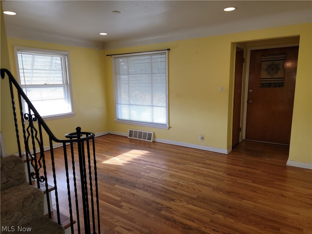 6165 Dunham Road Maple Heights, OH 44137 - Photo 7 of 18