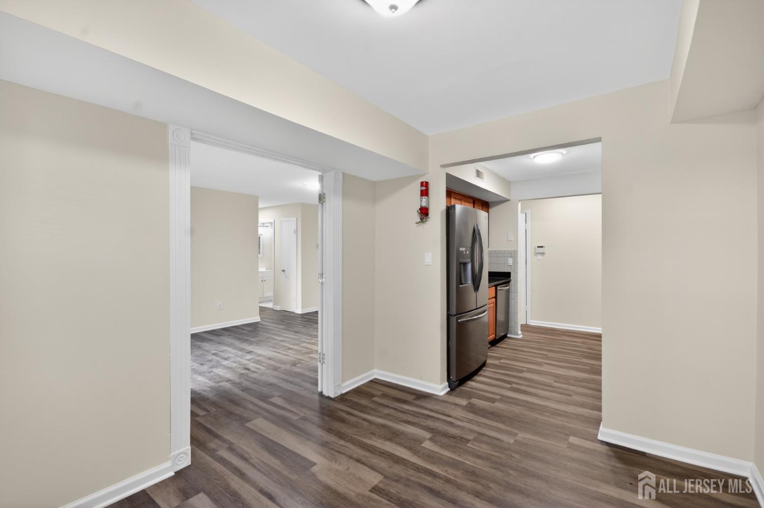 111 Keystone Court, Unit A Woodbridge, NJ 07095 - Photo 9 of 30