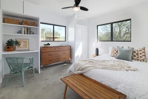 $299,000 | 1310 Green Street, Lockhart, TX 78644