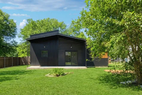 $299,000 | 1310 Green Street, Lockhart, TX 78644