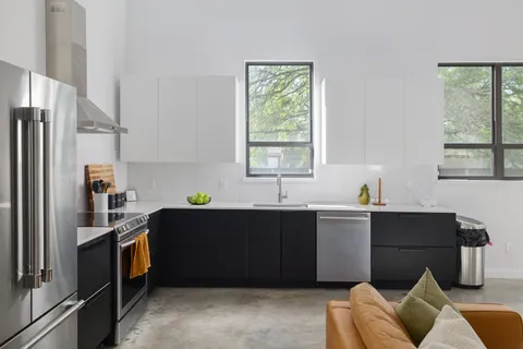 $299,000 | 1310 Green Street, Lockhart, TX 78644