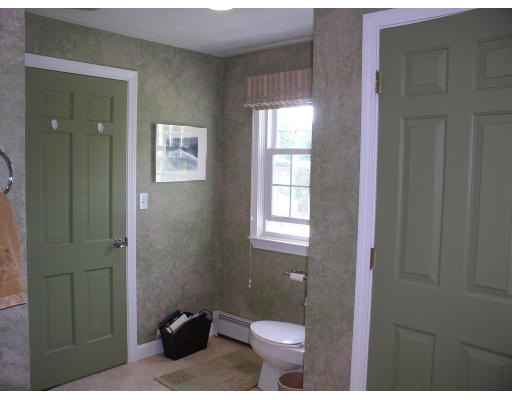 58 Old Brook Road Shrewsbury, MA 01545 - Photo 13 of 14