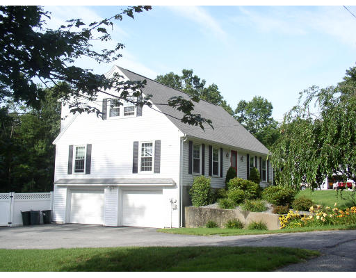 58 Old Brook Road Shrewsbury, MA 01545 - Photo 2 of 14