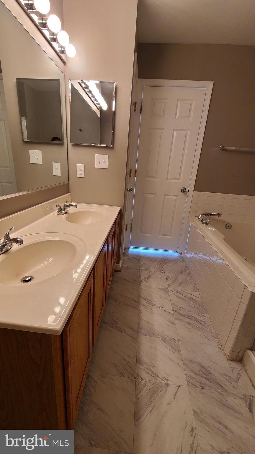 2009 Cooper Point Court Odenton, MD 21113 - Photo 25 of 29 Gallery Image 25
