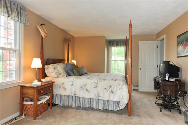 30 Farm Hill Road Wrentham, MA 02093 - Photo 14 of 20