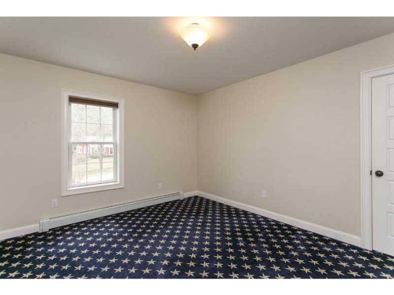 6 Sea Cove Road Cumberland, ME 04110 - Photo 20 of 25 Bedroom.