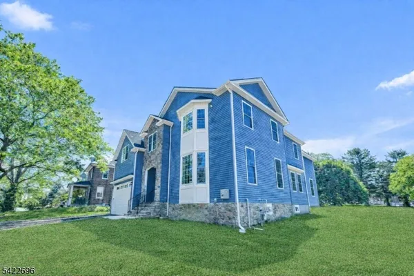 $669,900 | 210 Corliss Avenue, Phillipsburg, NJ 08865