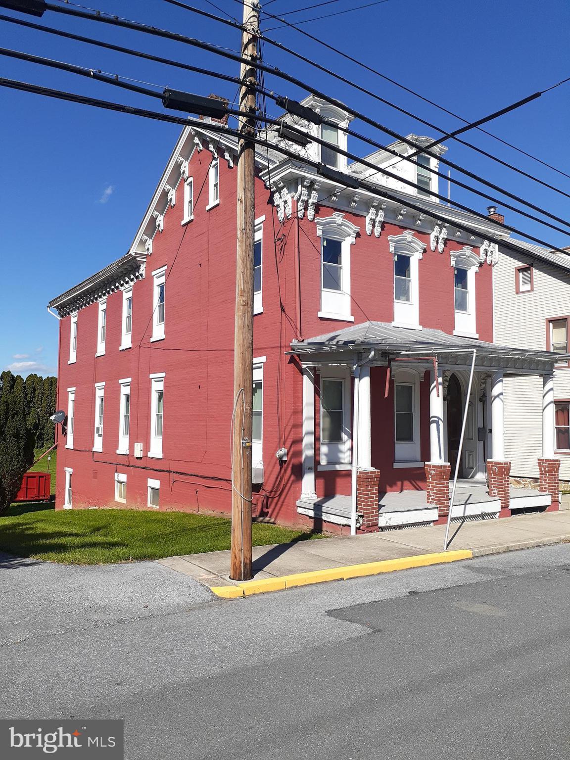 419 Jonestown Road Jonestown, PA 17038 - Photo 5 of 10 Gallery Image 5